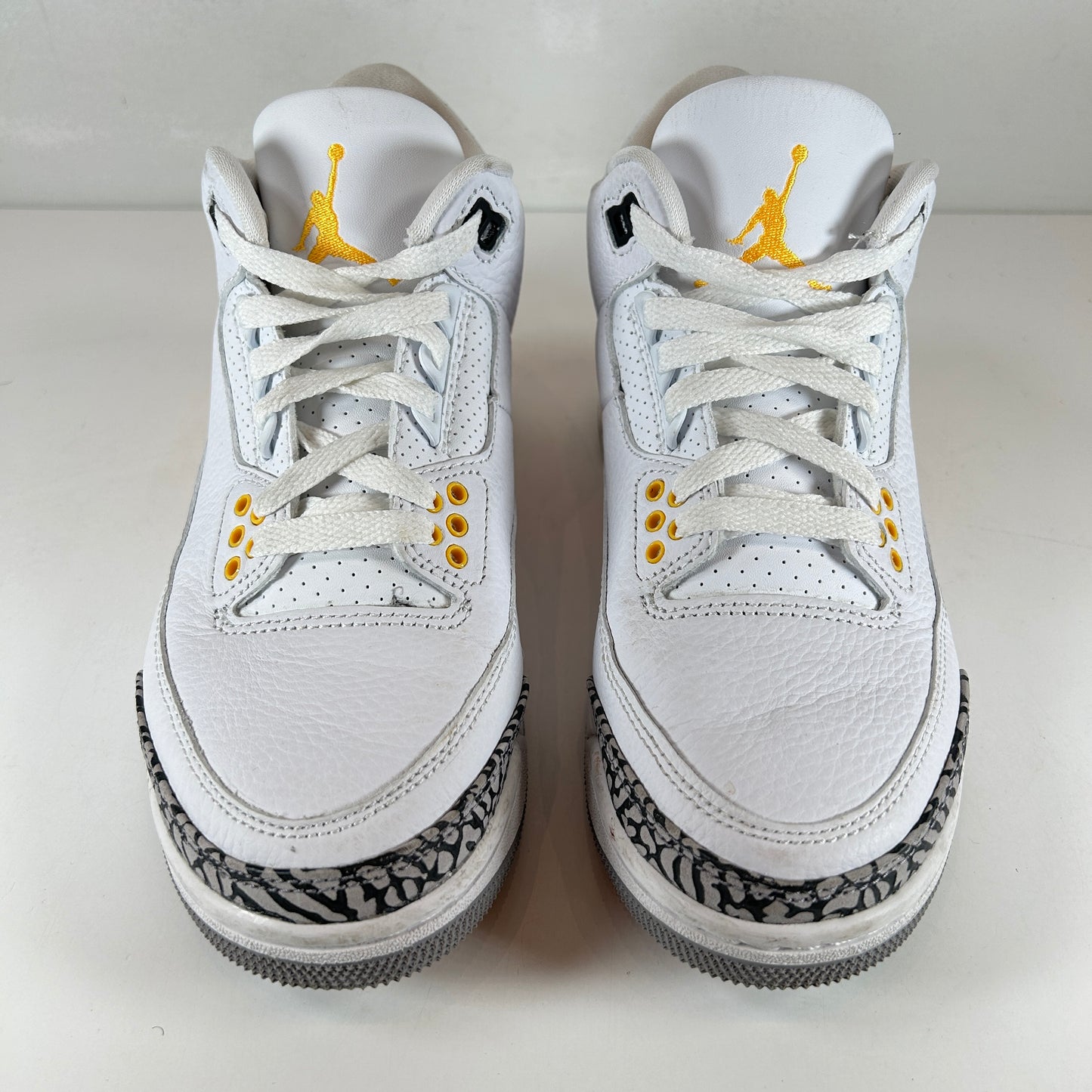CK9246 108 Jordan 3 Retro Laser Orange (Women's) [USED] - 5.5 W (Used)