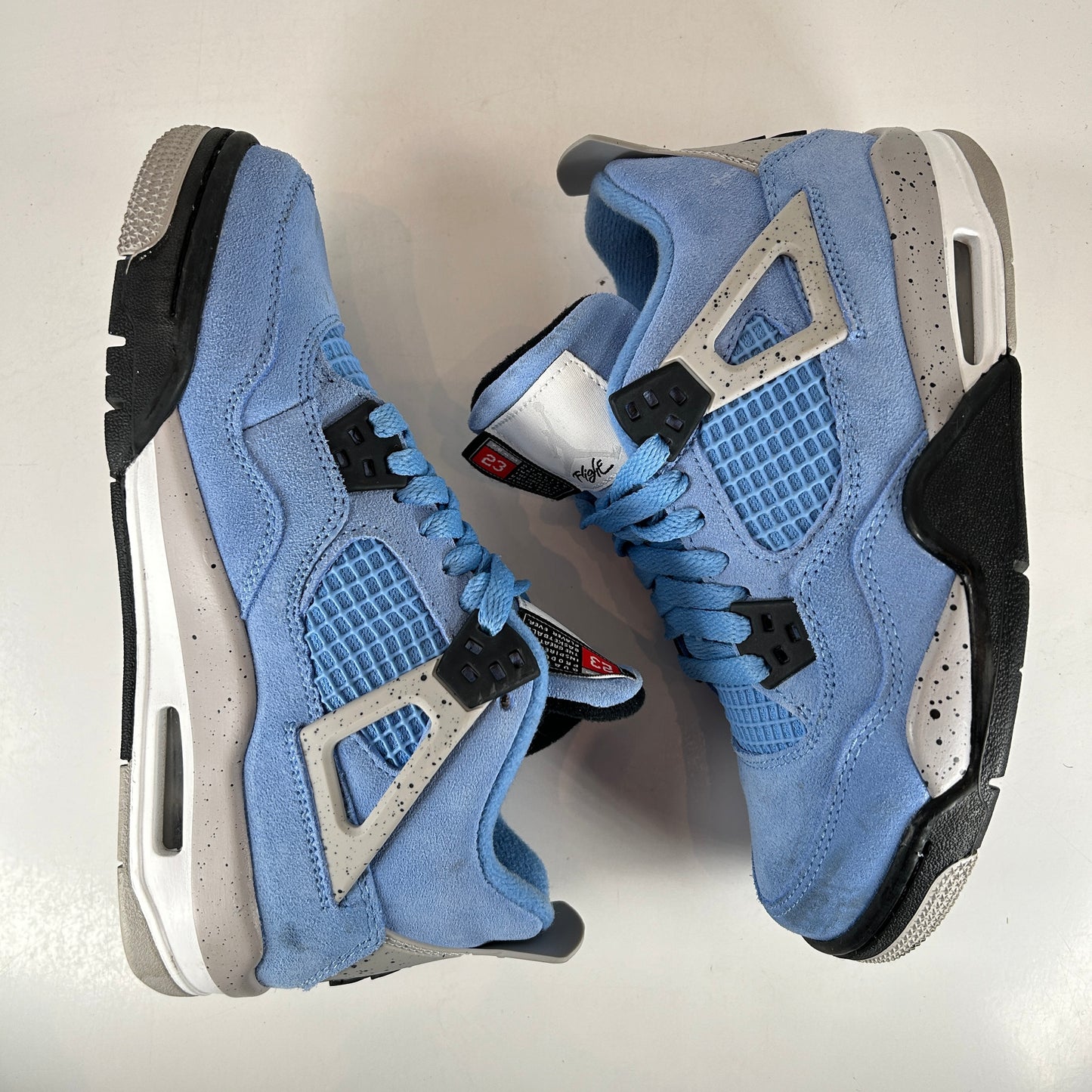 408452 400 Jordan 4 Retro University Blue (GS) [USED] - 4 Y (Used)