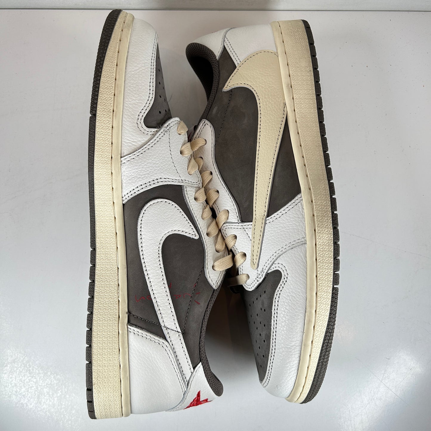 DM7866 162 Jordan 1 Retro Low OG SP Travis Scott Reverse Mocha [USED] - 11 M (Used) (No Box)