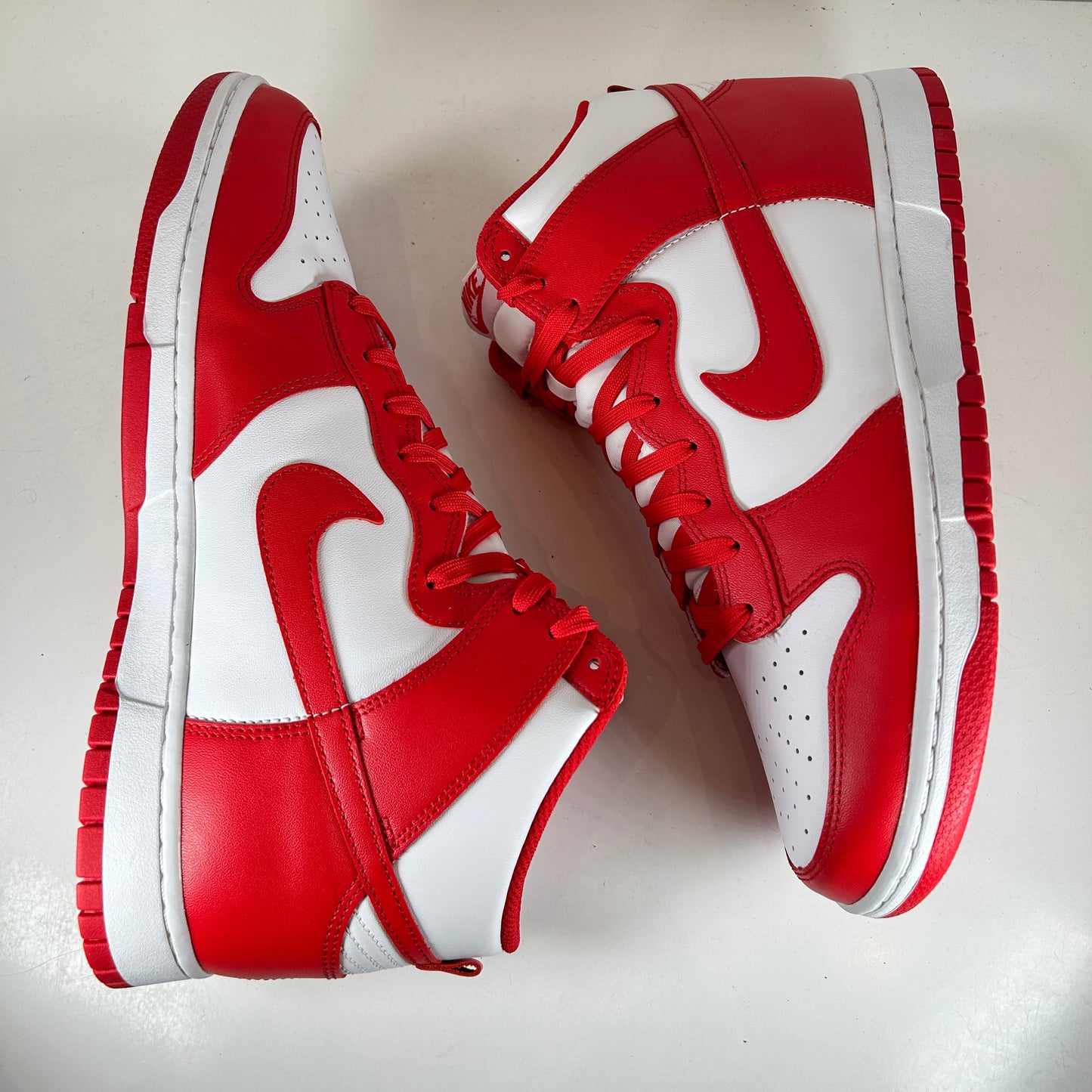 DD1399 106 Nike Dunk High Championship White Red [USED] - 12 M (Used)
