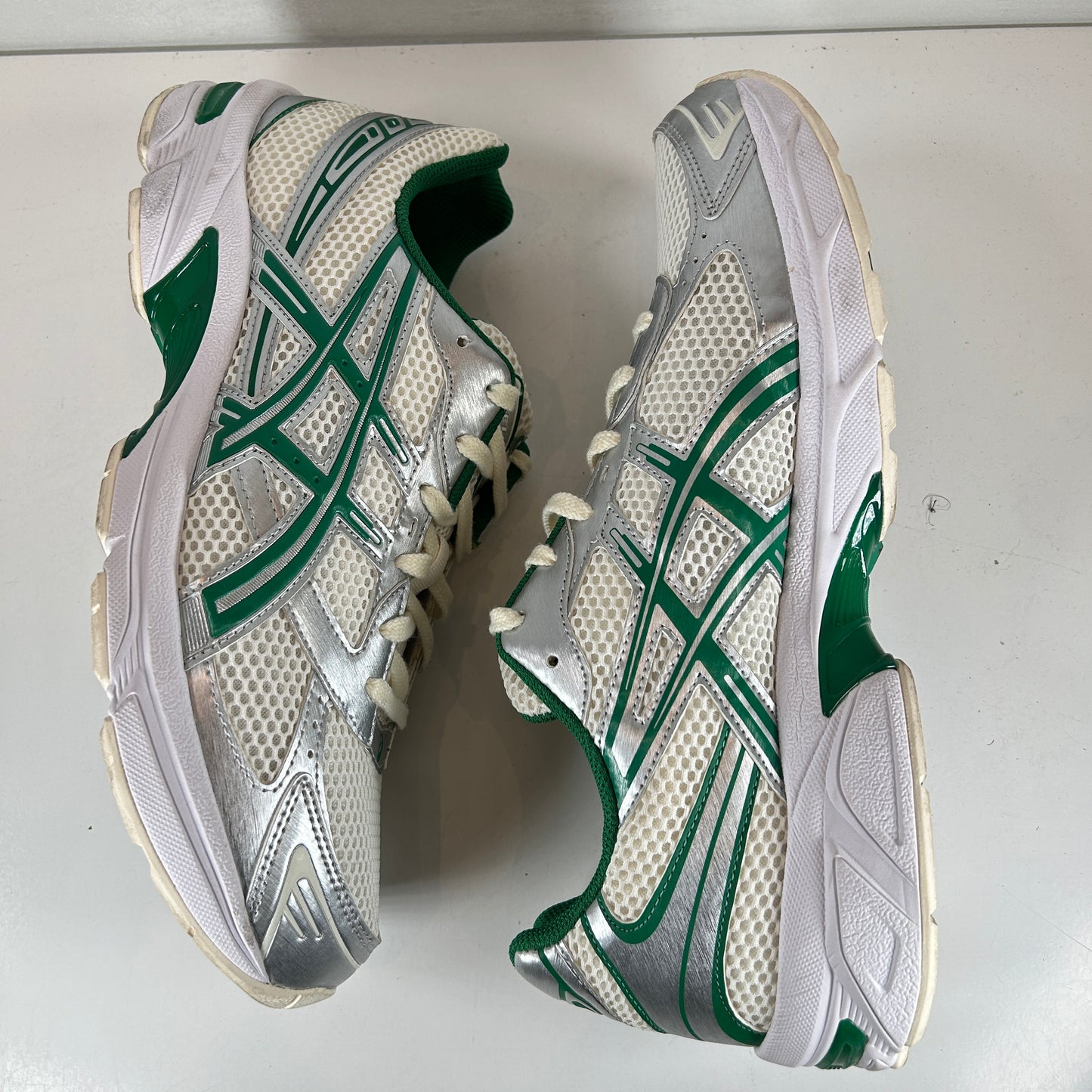 1201A974 100 ASICS Gel-1130 Cream Kale [USED] - 12 M (Used) (No Box)