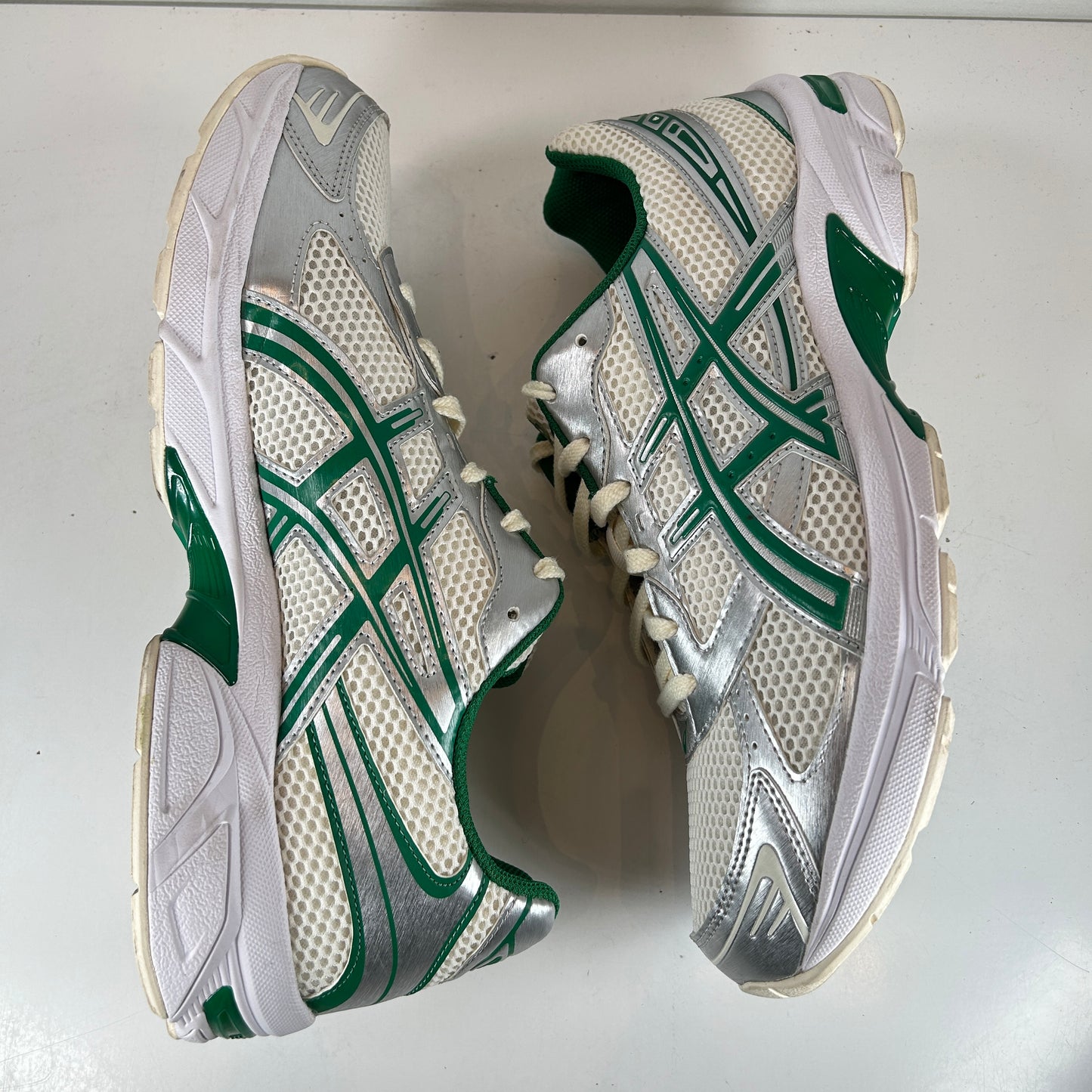 1201A974 100 ASICS Gel-1130 Cream Kale [USED] - 12 M (Used) (No Box)