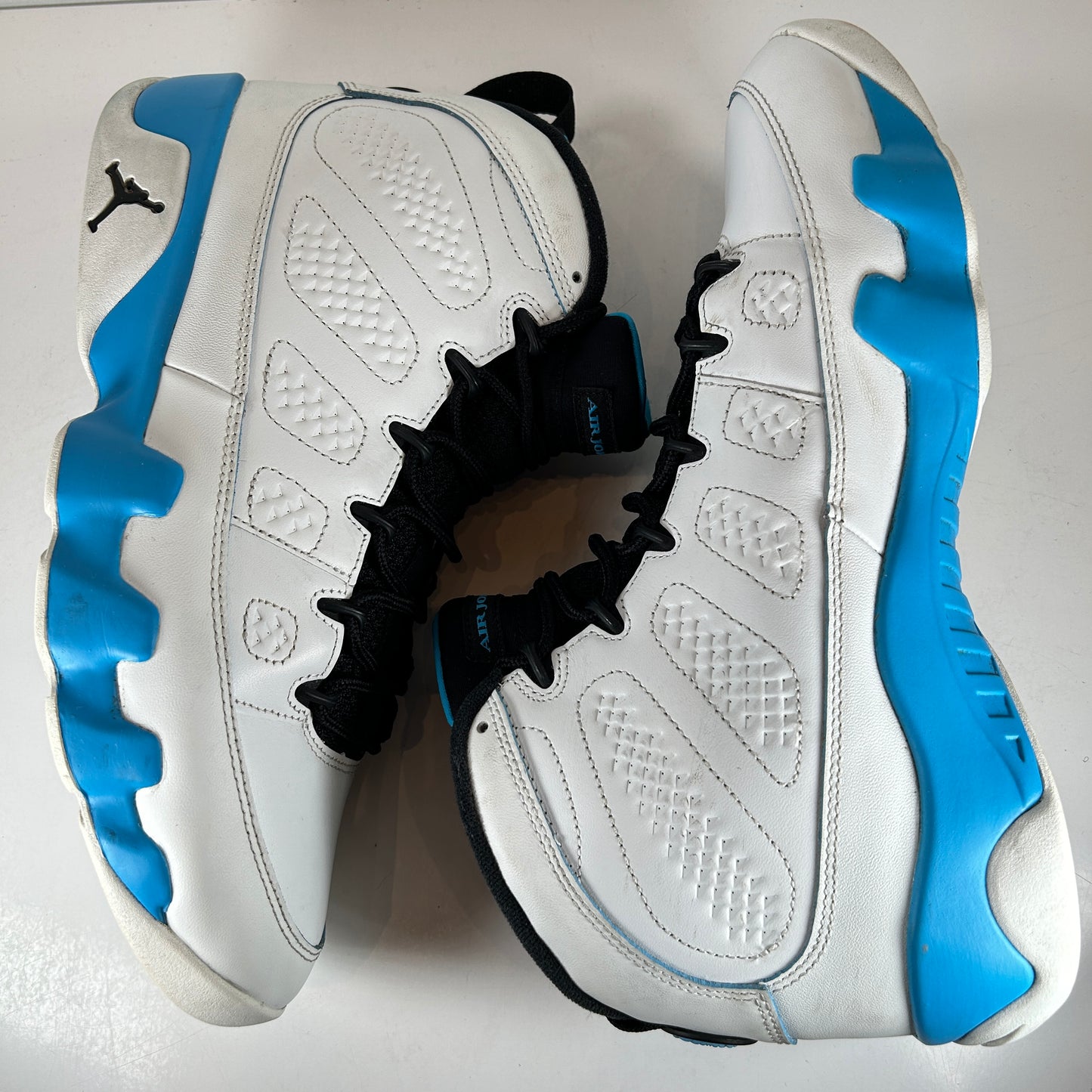 FQ8992 101 Jordan 9 Retro Powder Blue (2024) [USED] - 12 M (Used)