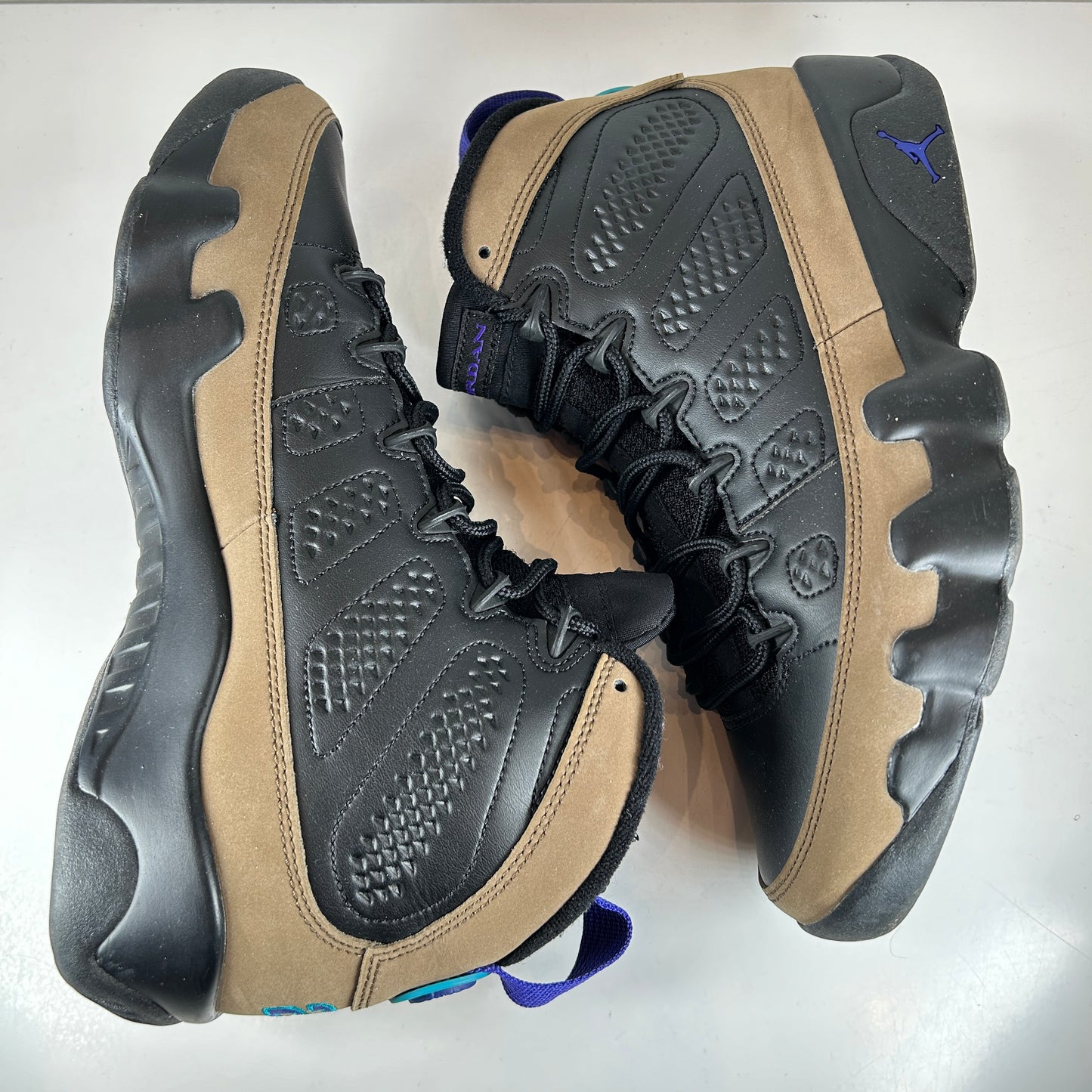 CT8019 034 Jordan 9 Retro Light Olive Concord [USED]- 9 (Used)