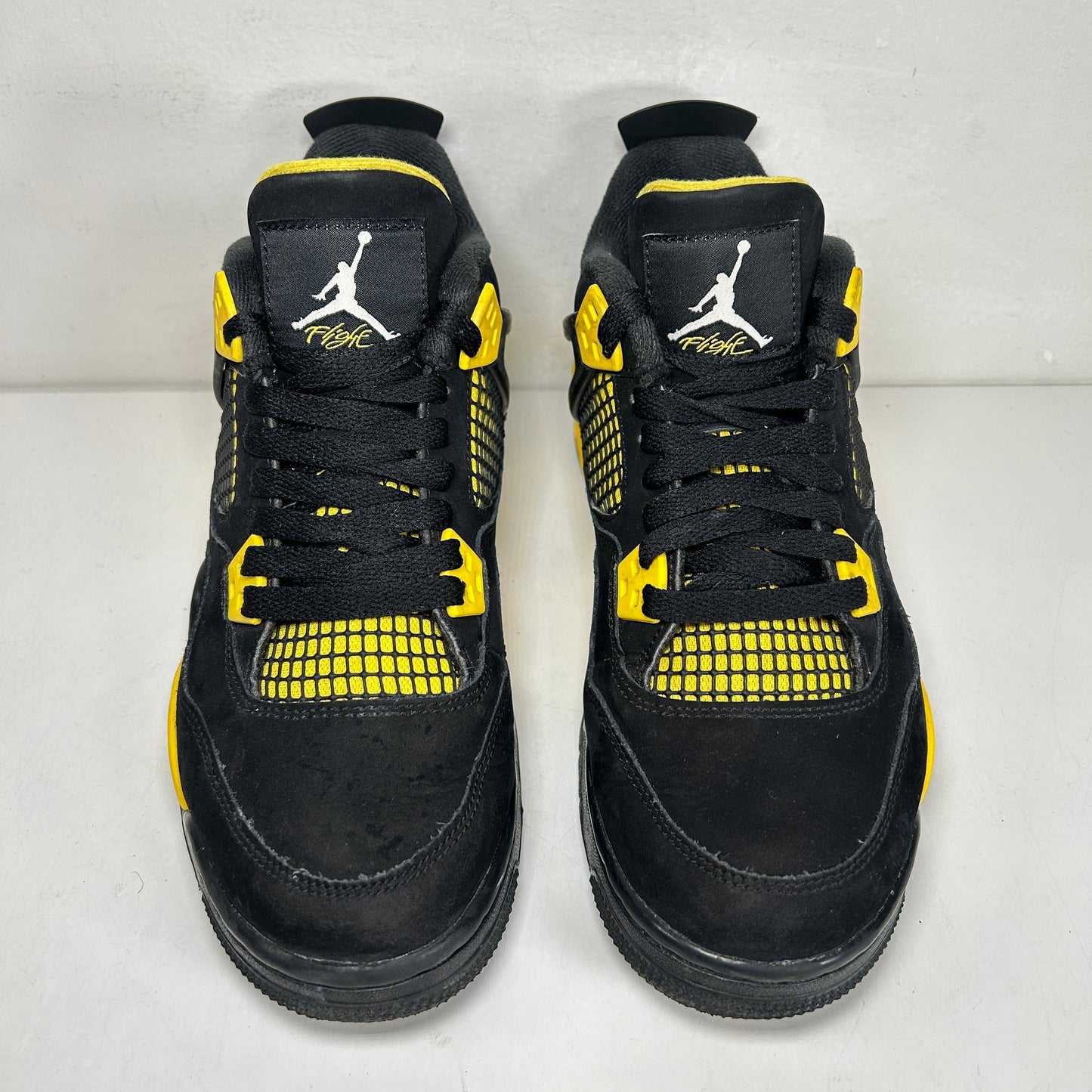 408452 017 Jordan 4 Retro Thunder (2023) (GS) - 7 Y (Used) (No Box)