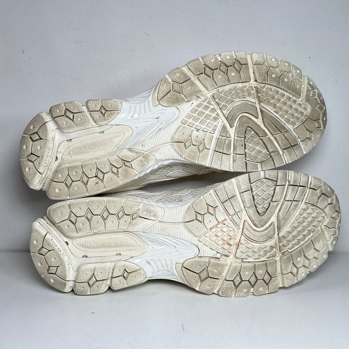 ML860AH2 New Balance 860v2 Aime Leon Dore White [USED] - 11.5 M (Used)