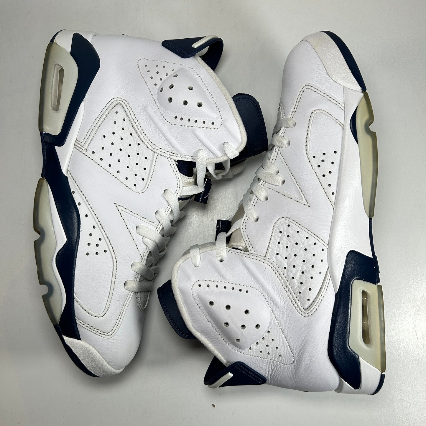 CT8529 141 Jordan 6 Retro Midnight Navy (2022) [USED] - 11 M (Used)