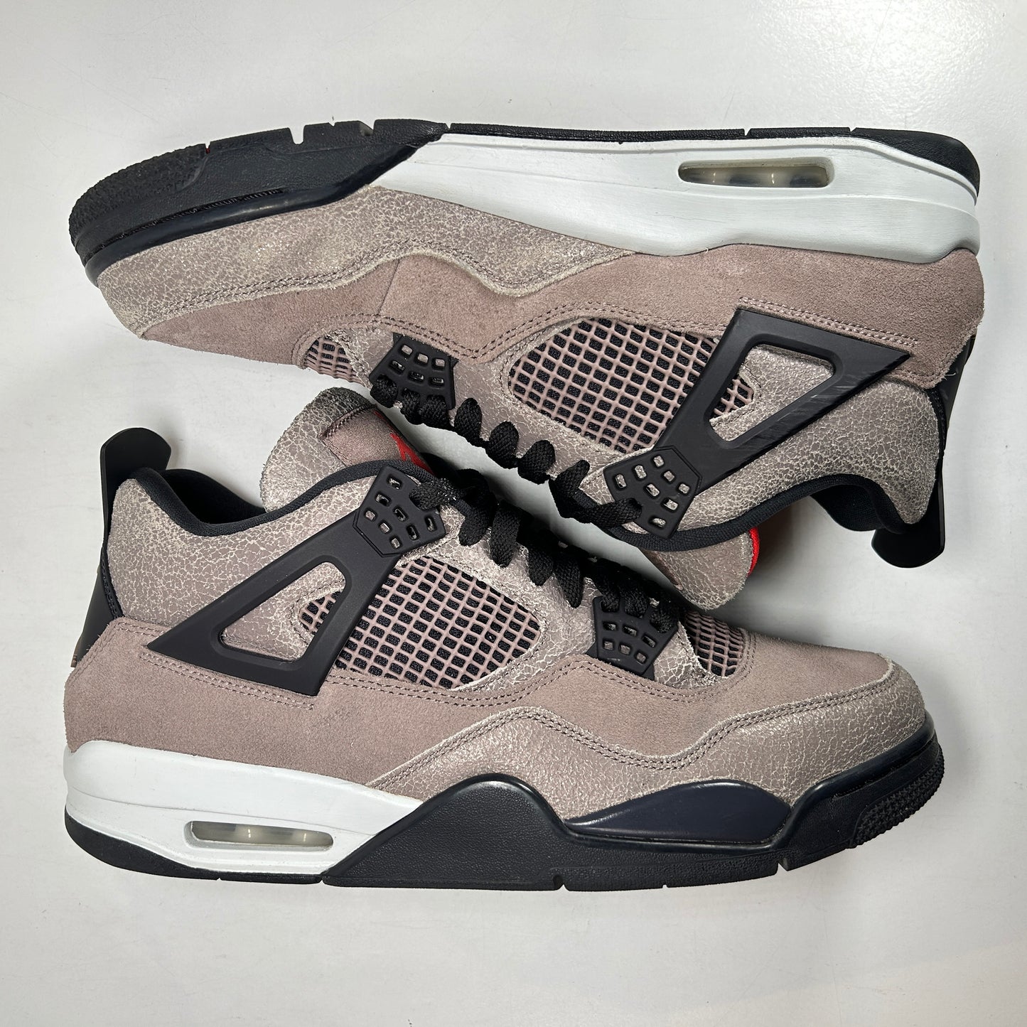 DB0732 200 Jordan 4 Taupe Haze [USED] - 11.5 M (Used)