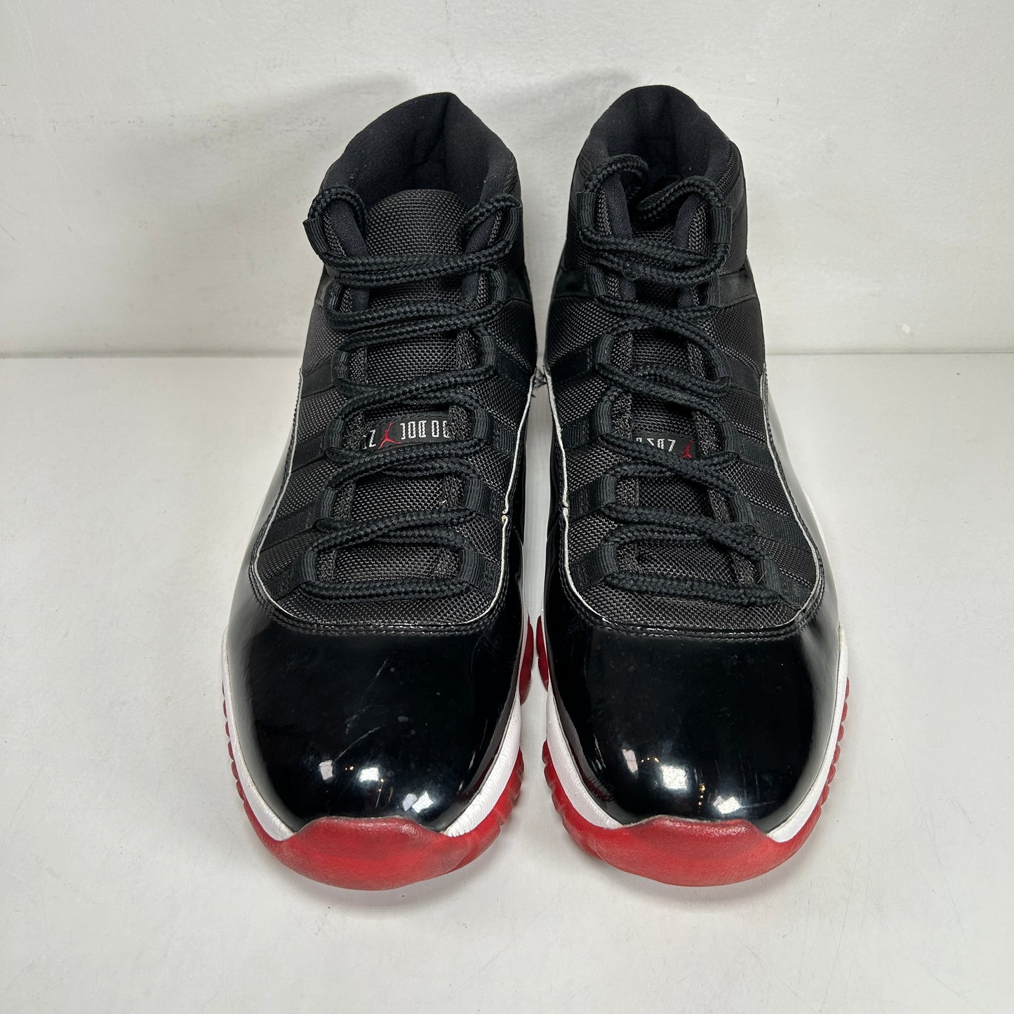 378037 061 Jordan 11 Retro Playoffs Bred (2019) [USED] - 11 M (Used2) (No Box)