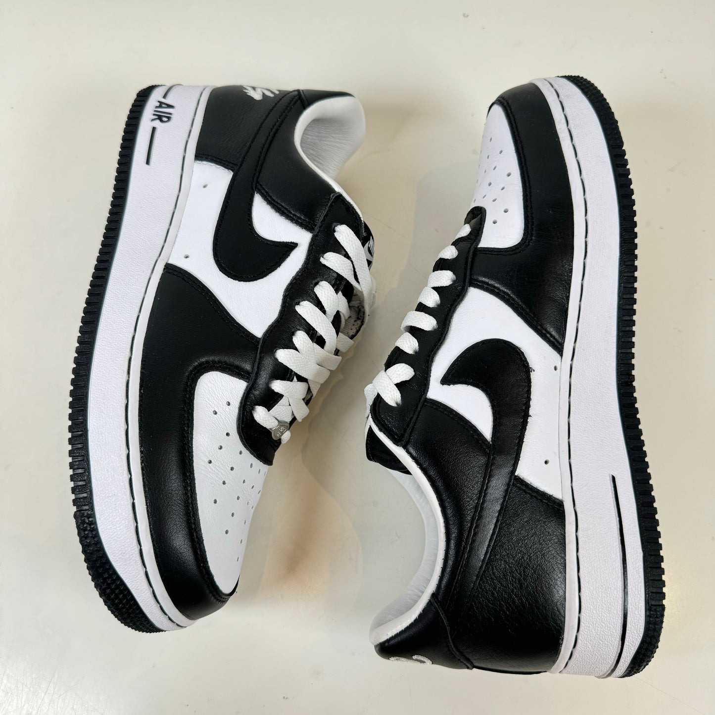 FJ5756 100 Nike Air Force 1 Low QS Terror Squad Blackout [USED] - 9 M (Used)