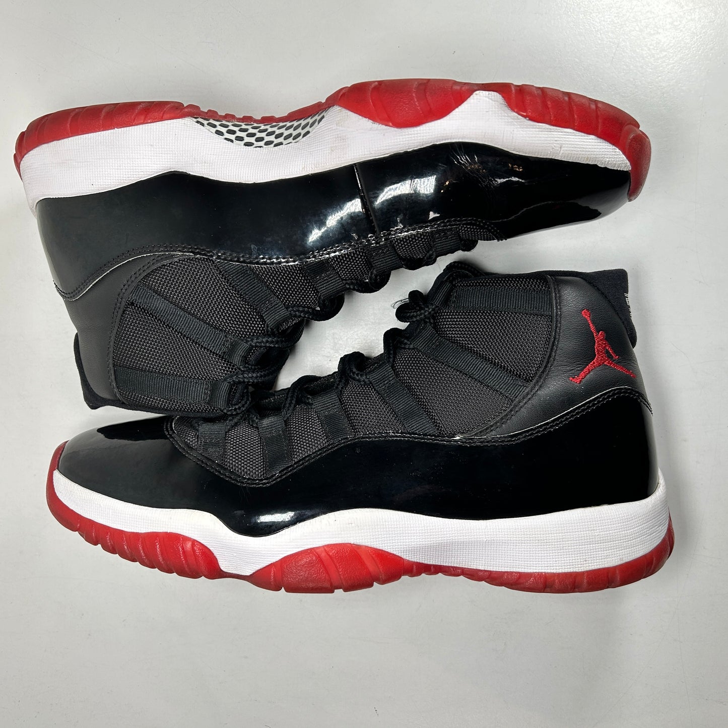 378037 061 Jordan 11 Retro Playoffs Bred (2019) [USED] - 11 M (Used2) (No Box)