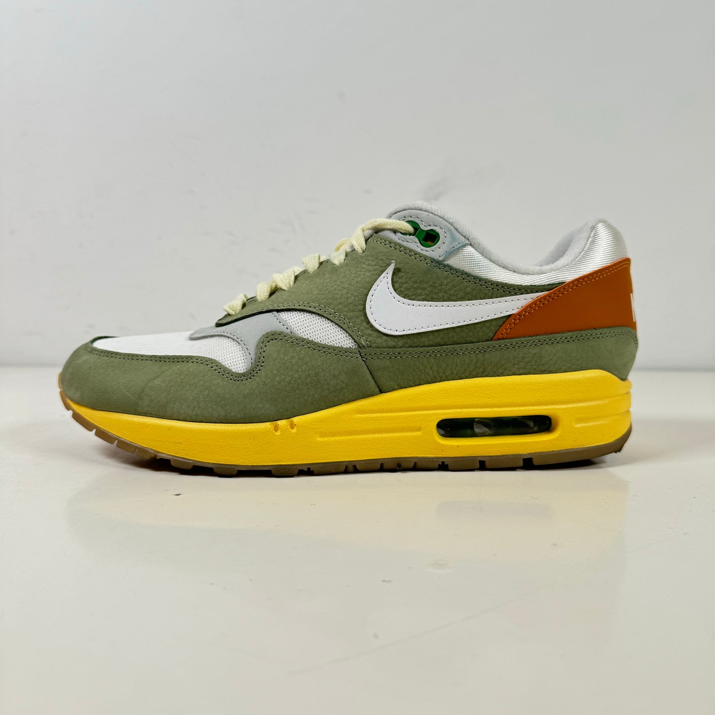 FD0395 386 Nike Air Max 1 Designed by Japan (Women's) [USED] - 9.5 W (Used)