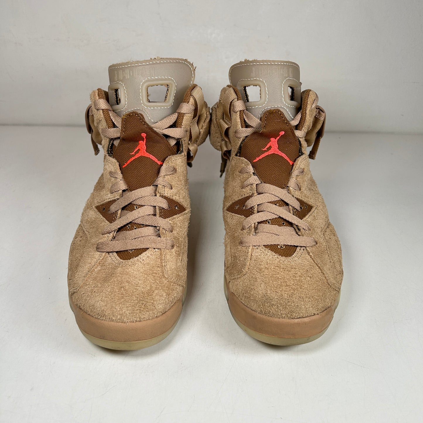 DH0690 200 Jordan 6 Retro Travis Scott British Khaki [USED] - 5 M (Used)