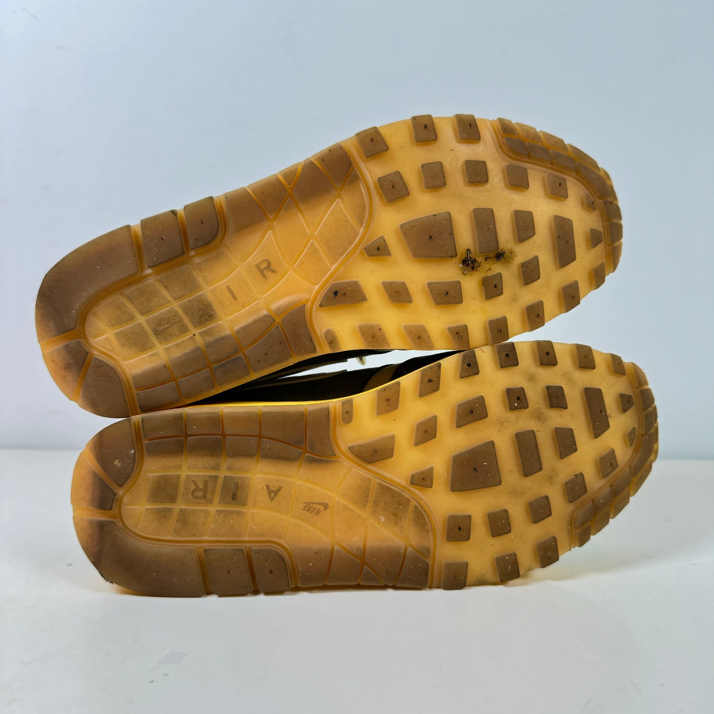 FD0395 386 Nike Air Max 1 Designed by Japan (Women's) [USED] - 9.5 W (Used)