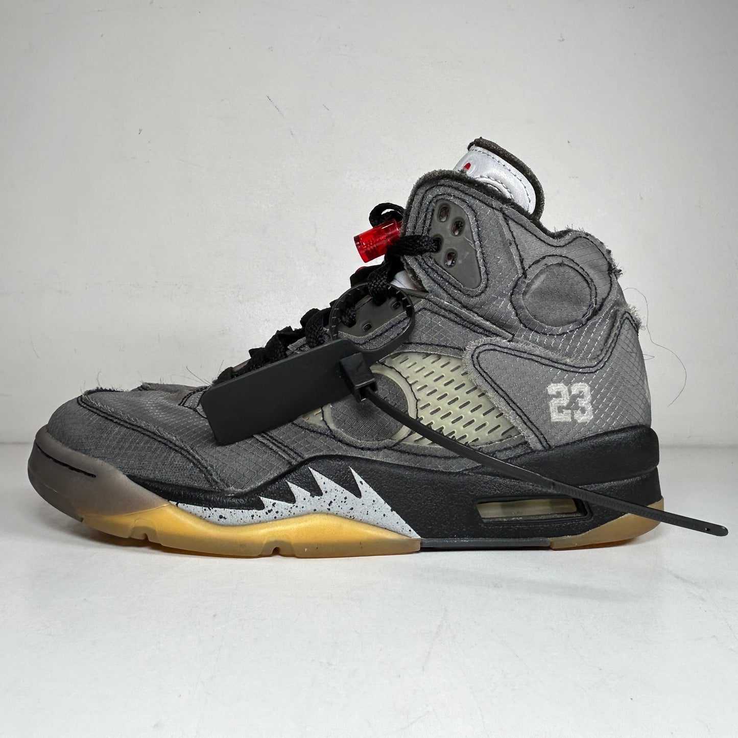 CT8480 001 Jordan 5 Off-White Black [USED] - 6 M (Used2)