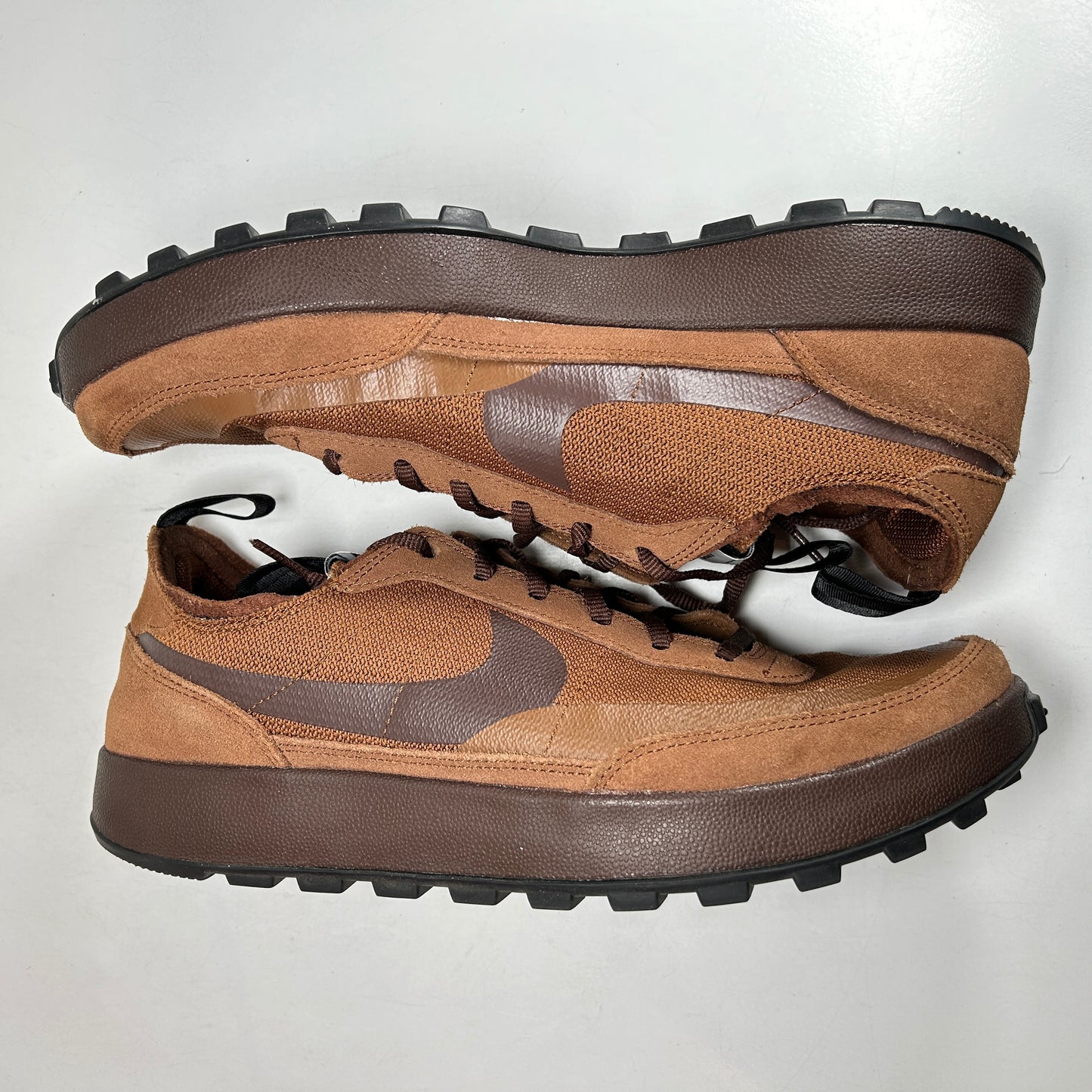 DA6672 201 NikeCraft Zapato de uso general Tom Sachs Field Marrón