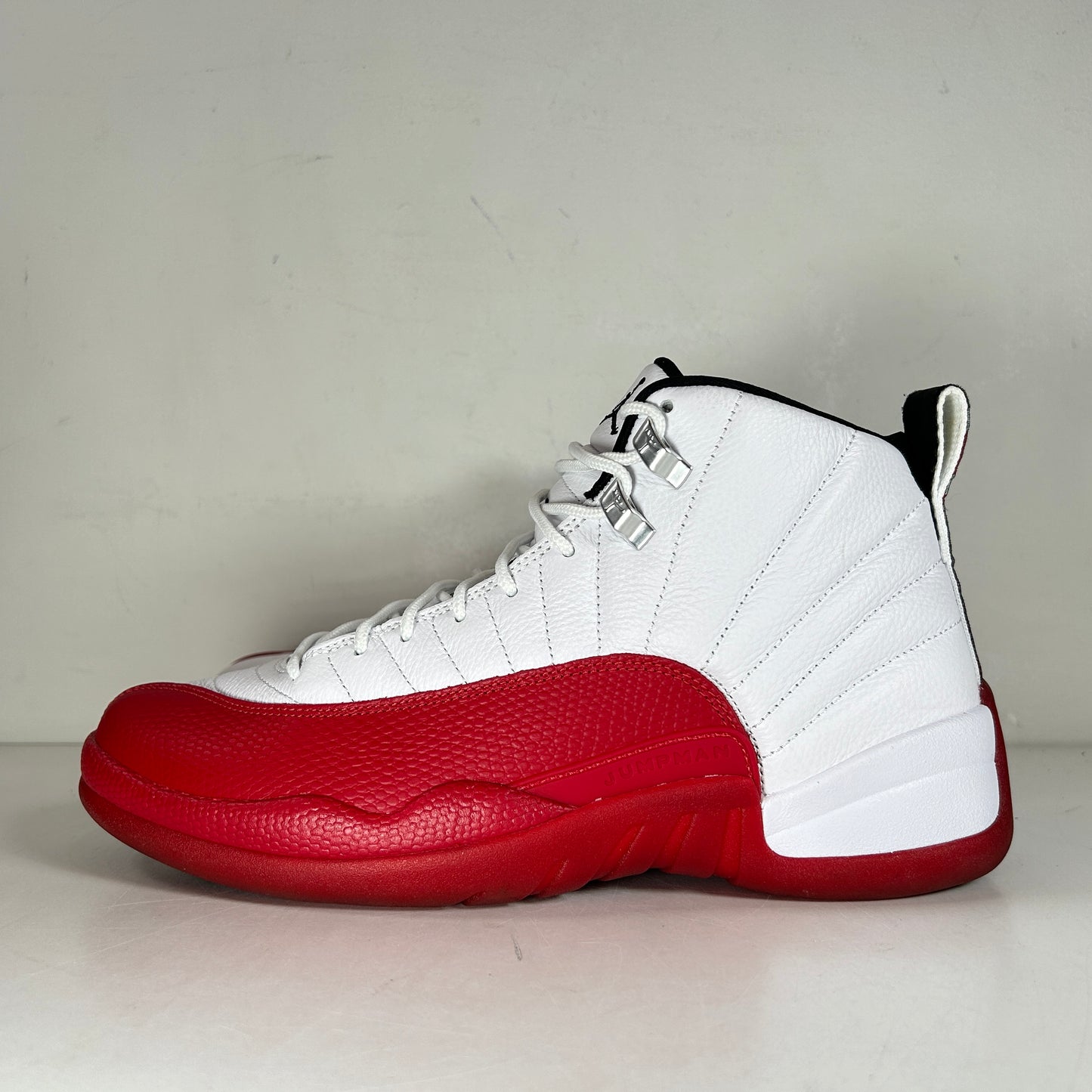 CT8013 116 Jordan 12 Retro Cherry (2023) [USED] - 9.5 M (Used4)