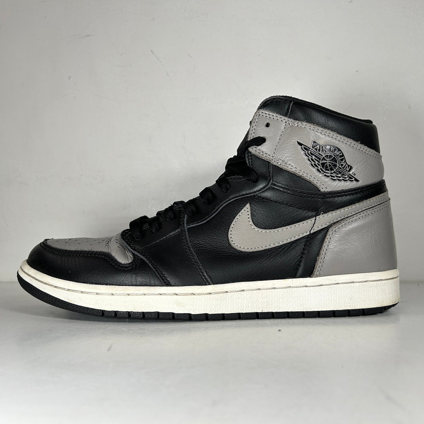 555088 013 Jordan 1 Shadow (2018) [USED] - 10.5 M (Used) (No Box)