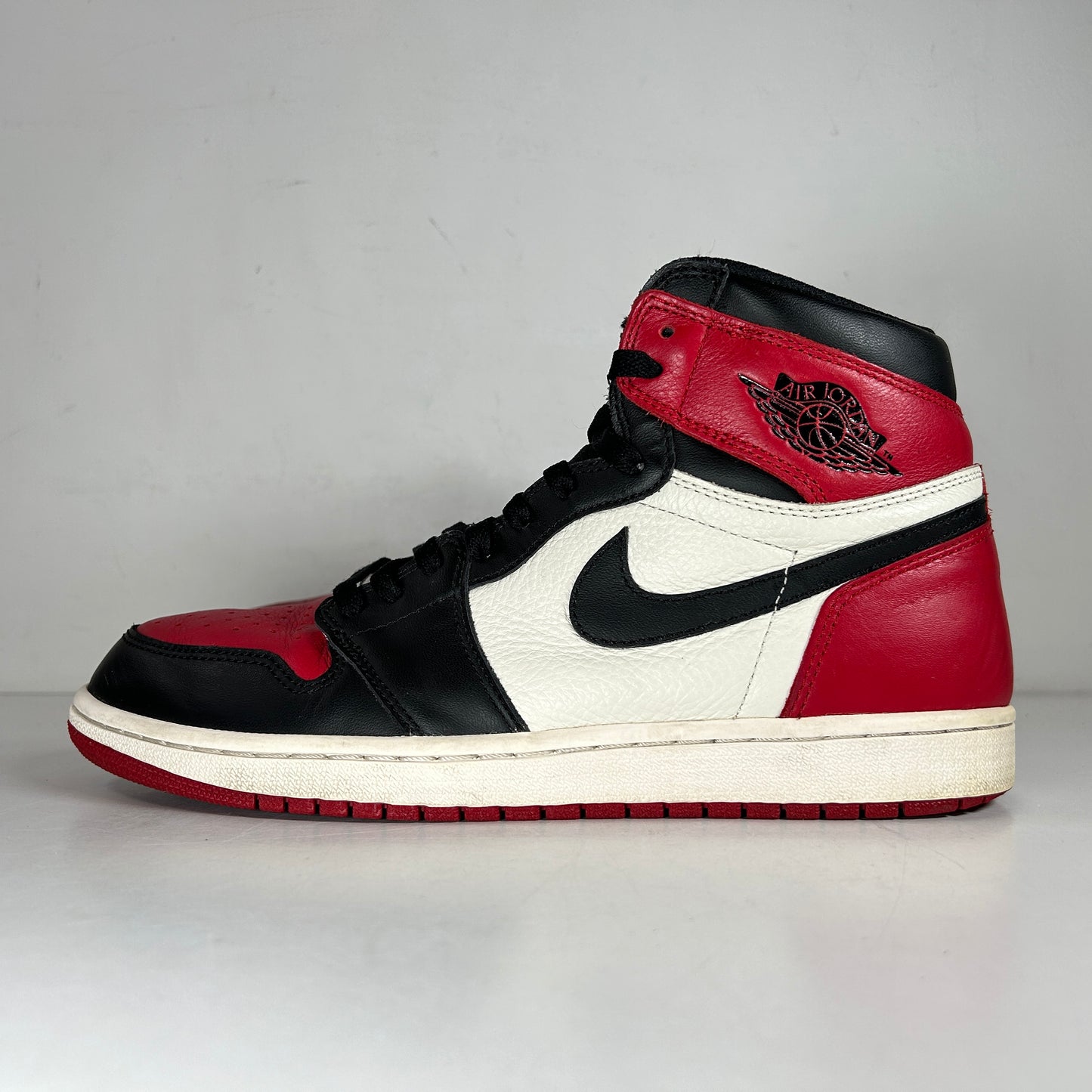 555088 610 Jordan 1 Bred Toe [USED] - 10.5 M (Used) (No Box)