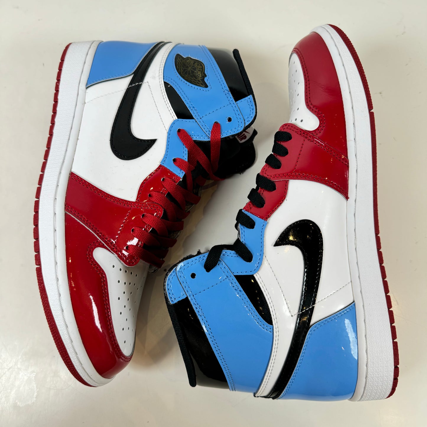 CK5666 100 Jordan 1 Retro High Fearless UNC Chicago [USED] - 11 M (Used)