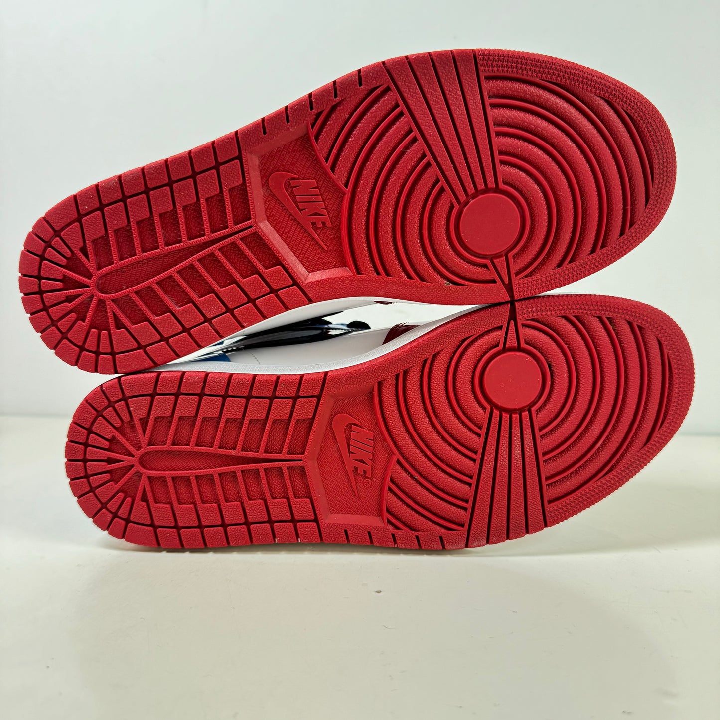 CK5666 100 Jordan 1 Retro High Fearless UNC Chicago [USED] - 11 M (Used)