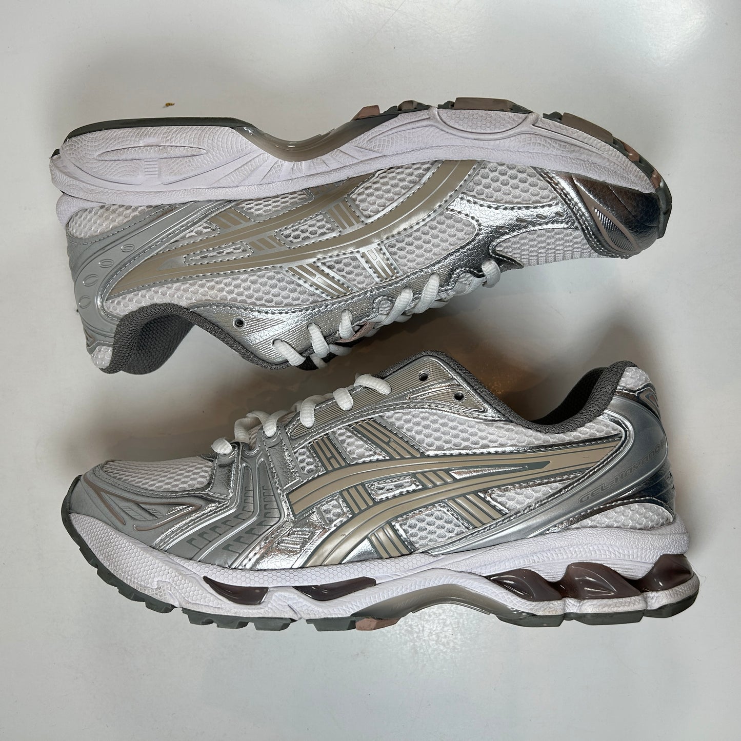 1202A056 106 ASICS Gel-Kayano 14 White Moonrock (Women's) [USED] - 9 W (Used)