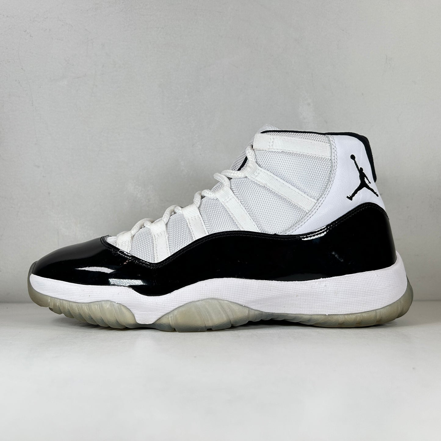 378037 100 Jordan 11 Retro Concord (2018) [USED] - 10.5 M (Used2)