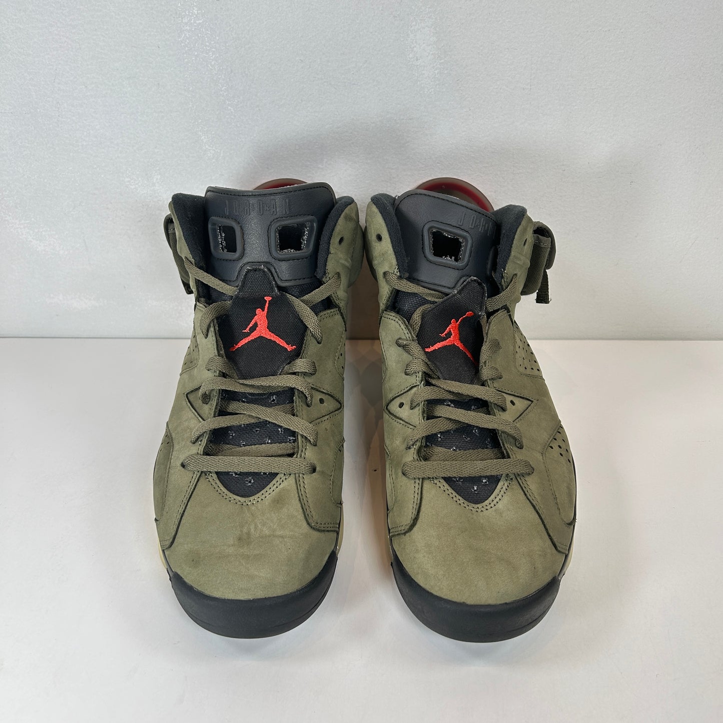 CN1084 200 Jordan 6 Retro Travis Scott [USED] - 11.5 M (Used)