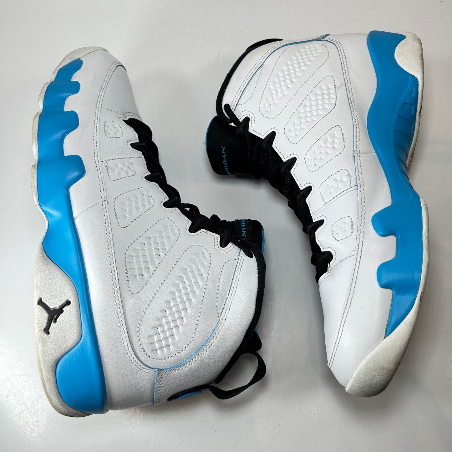 FQ8992 101 Jordan 9 Retro Powder Blue (2024) [USED] - 11 M (Used3)