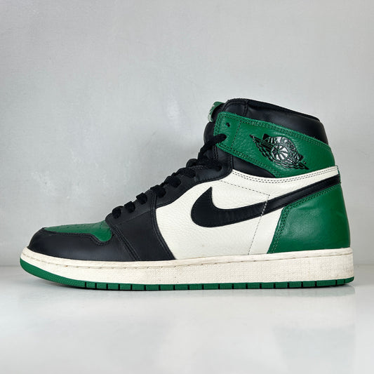 555088 302 Jordan 1 Retro High Pine Green [USED] - 14 M (Used)