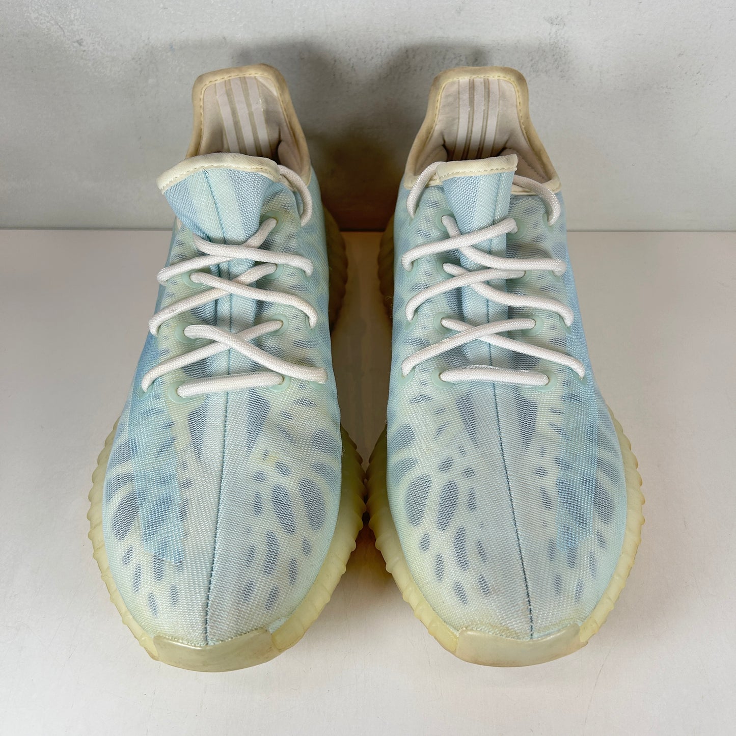 GW2869 adidas Yeezy Boost 350 V2 Mono Ice [USED] - 9 M (Used)