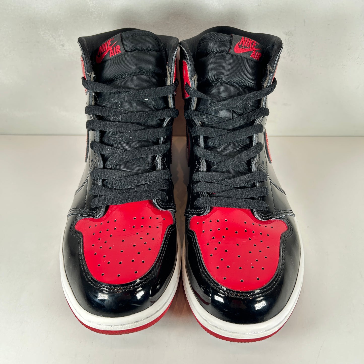 555088 063 Jordan 1 Retro High OG Patent Bred [USED] - 10.5 M (Used2)