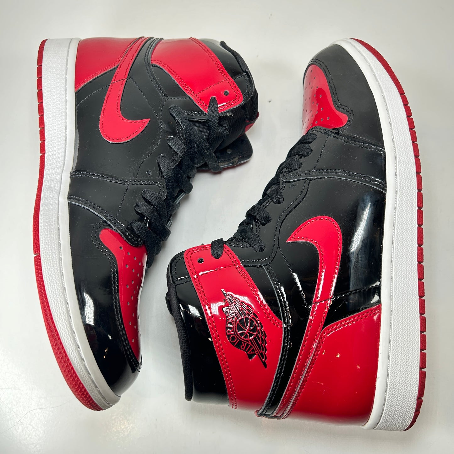 555088 063 Jordan 1 Retro High OG Patent Bred [USED] - 10.5 M (Used2)