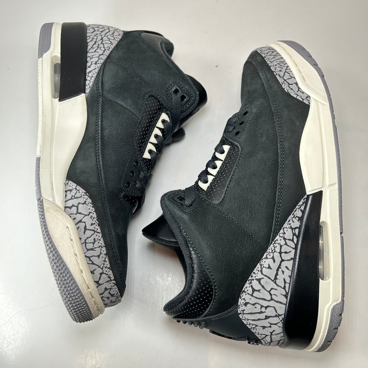 CK9246 001 Jordan 3 Retro Off Noir (Women's) [USED] - 10 W (Used)