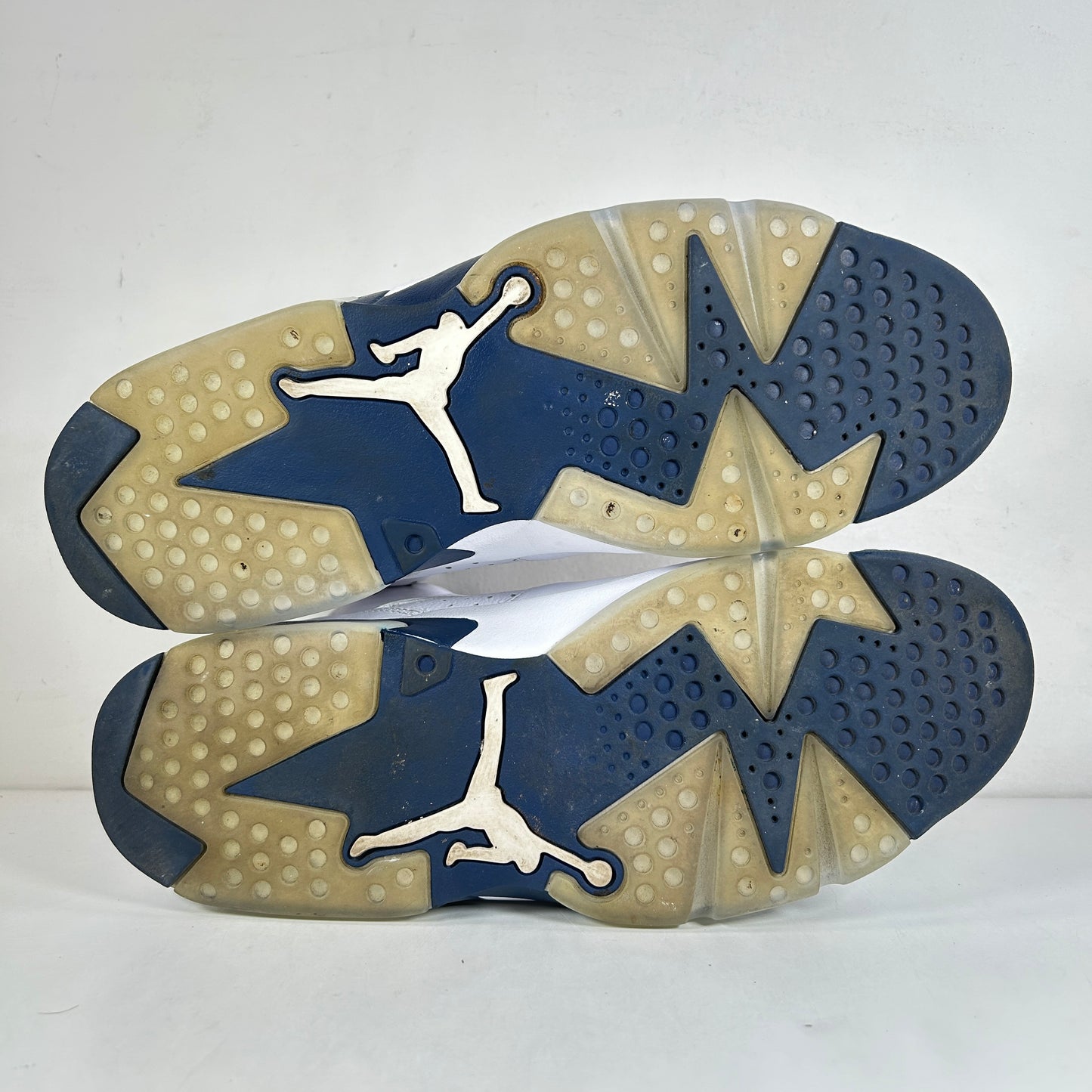CT8529 141 Jordan 6 Retro Midnight Navy (2022) [USED] - 11 M (Used2)