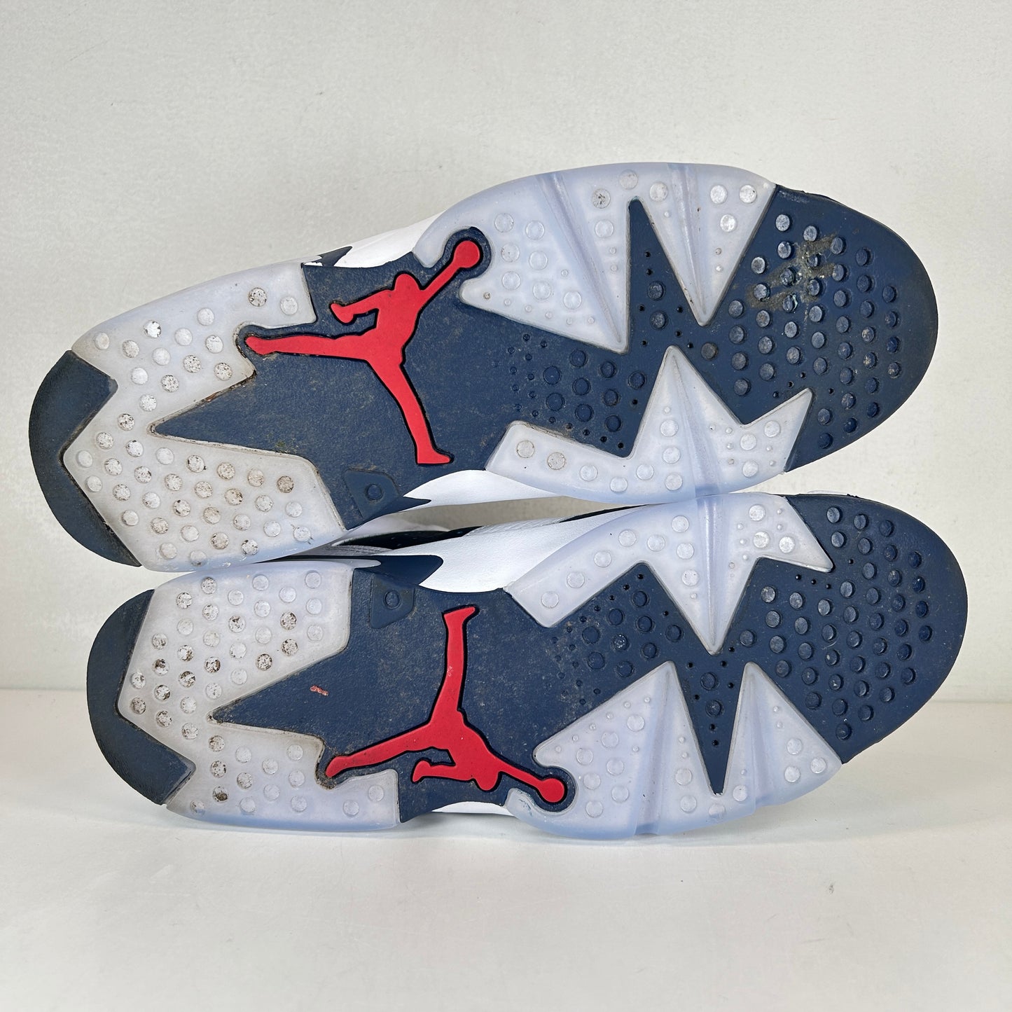 CT8529 164 Jordan 6 Retro Olympic (2024) - 11.5 M (Used)