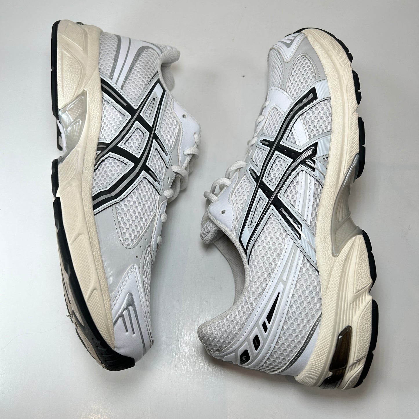 1201A256 118 ASICS Gel-1130 White Cloud Grey [USED] - 10.5 M (Used)