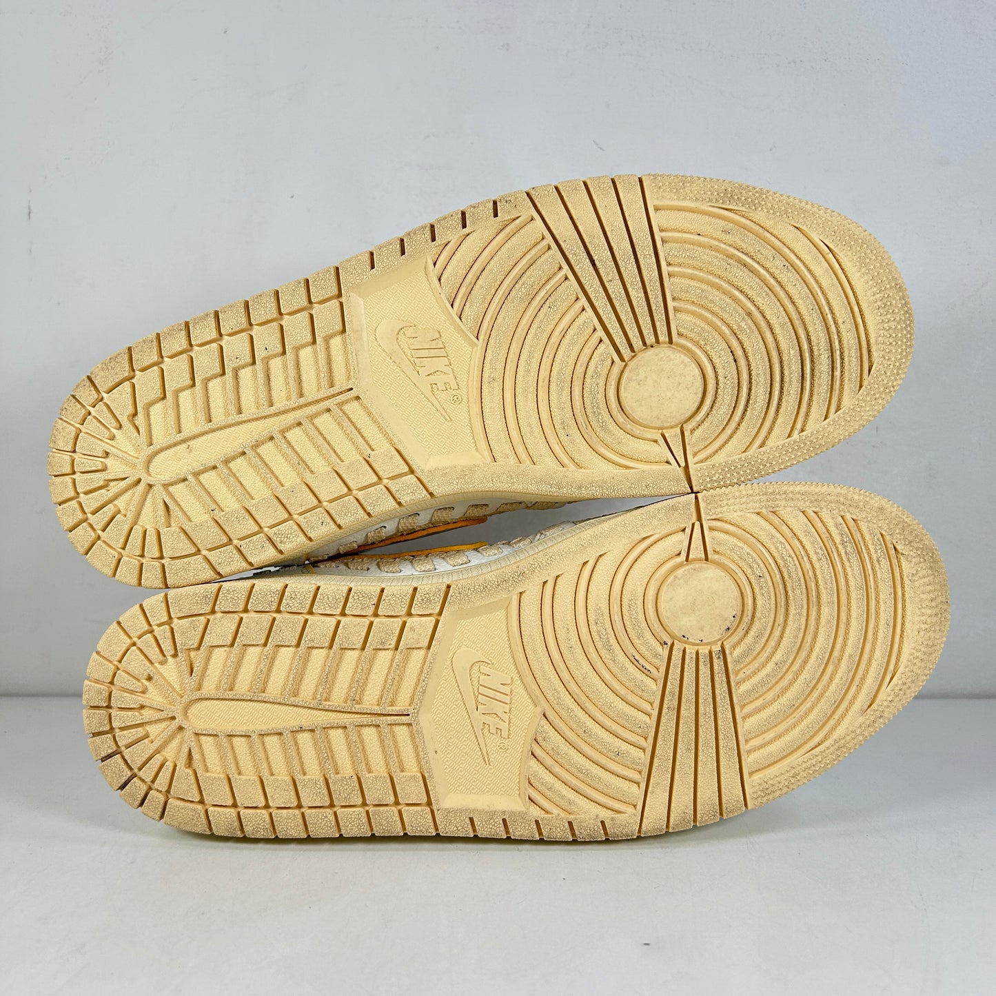 FD2565 100 Jordan 1 Retro High OG SP Union LA Bephies [USED] - 9.5 M (Used)