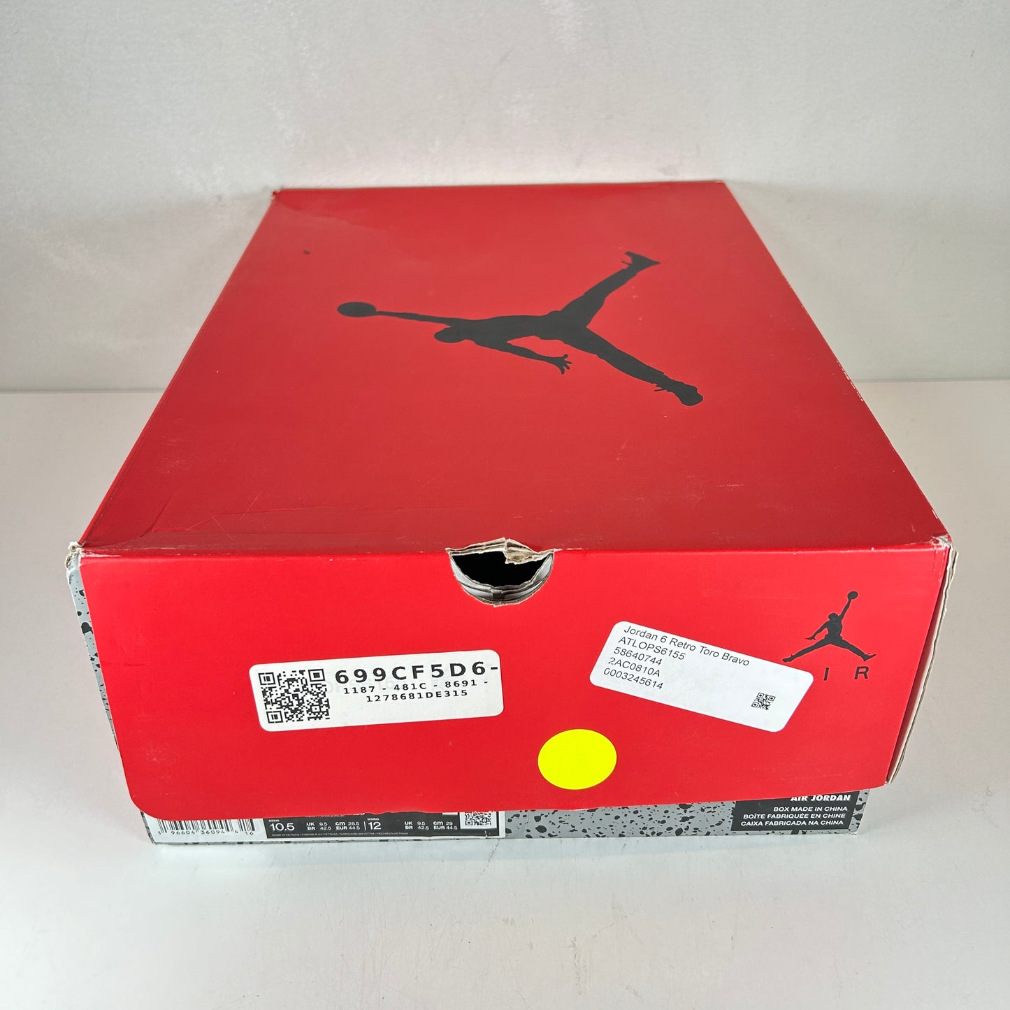 CT8529 600  Jordan 6 Retro Toro Bravo [USED] - 10.5 M (Used)