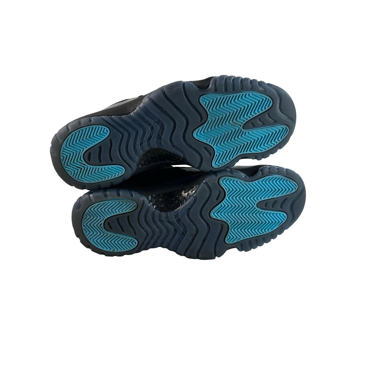 CT8012 047 Jordan 11 Retro Gamma Blue (2025) [USED] - 9 M (Used12)