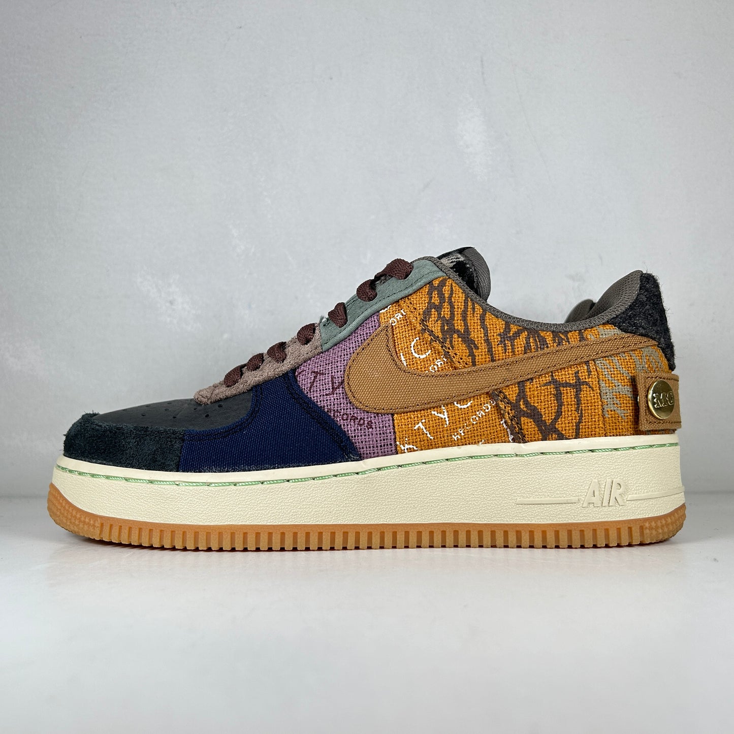 CN2405 900 AF1 Low Travis Scott Cactus Jack [USED] - 6.5 M (VNDS)