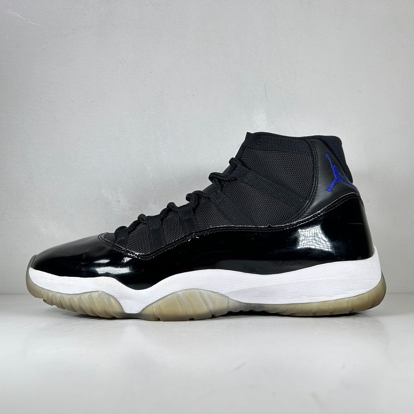 378037 003 Jordania 11 Space Jam (2016)