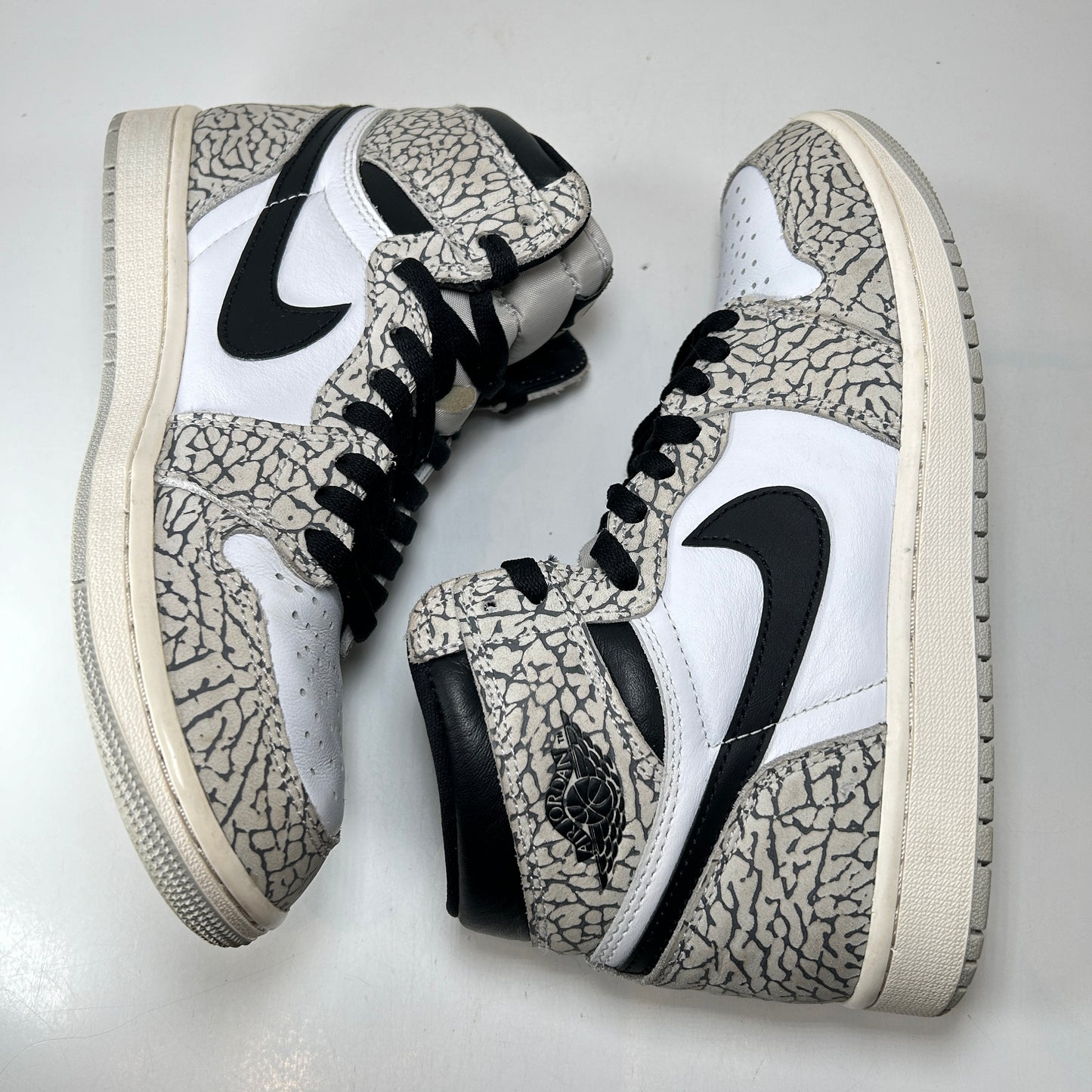 DZ5485 052 Jordan 1 Retro High OG White Cement [USED] - 8 M (Used)