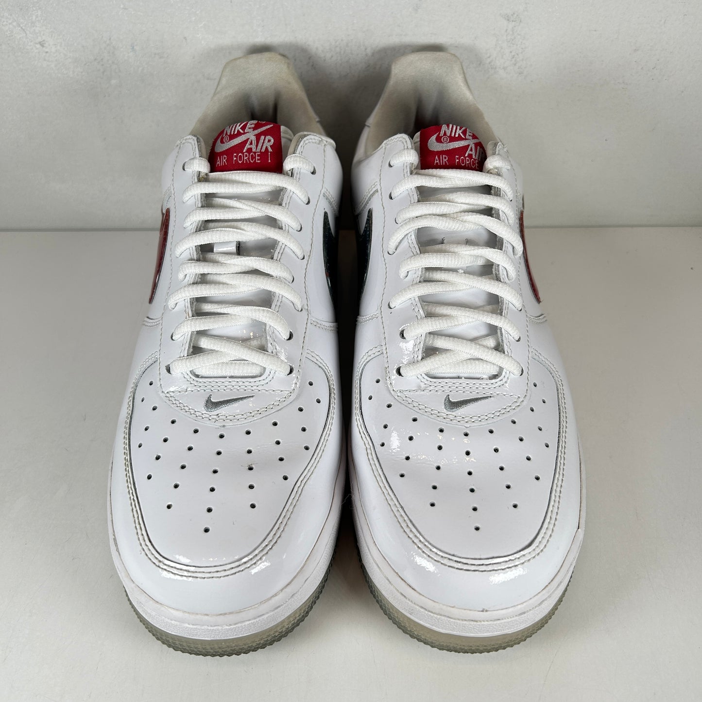 845053 105 Nike Air Force 1 Low Taiwan (2018) [USED] - 9 M (Used)