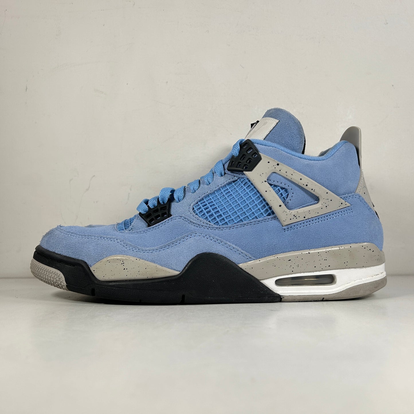 CT8527 400 Jordan 4 University Blue [USED] - 11 M (Used)