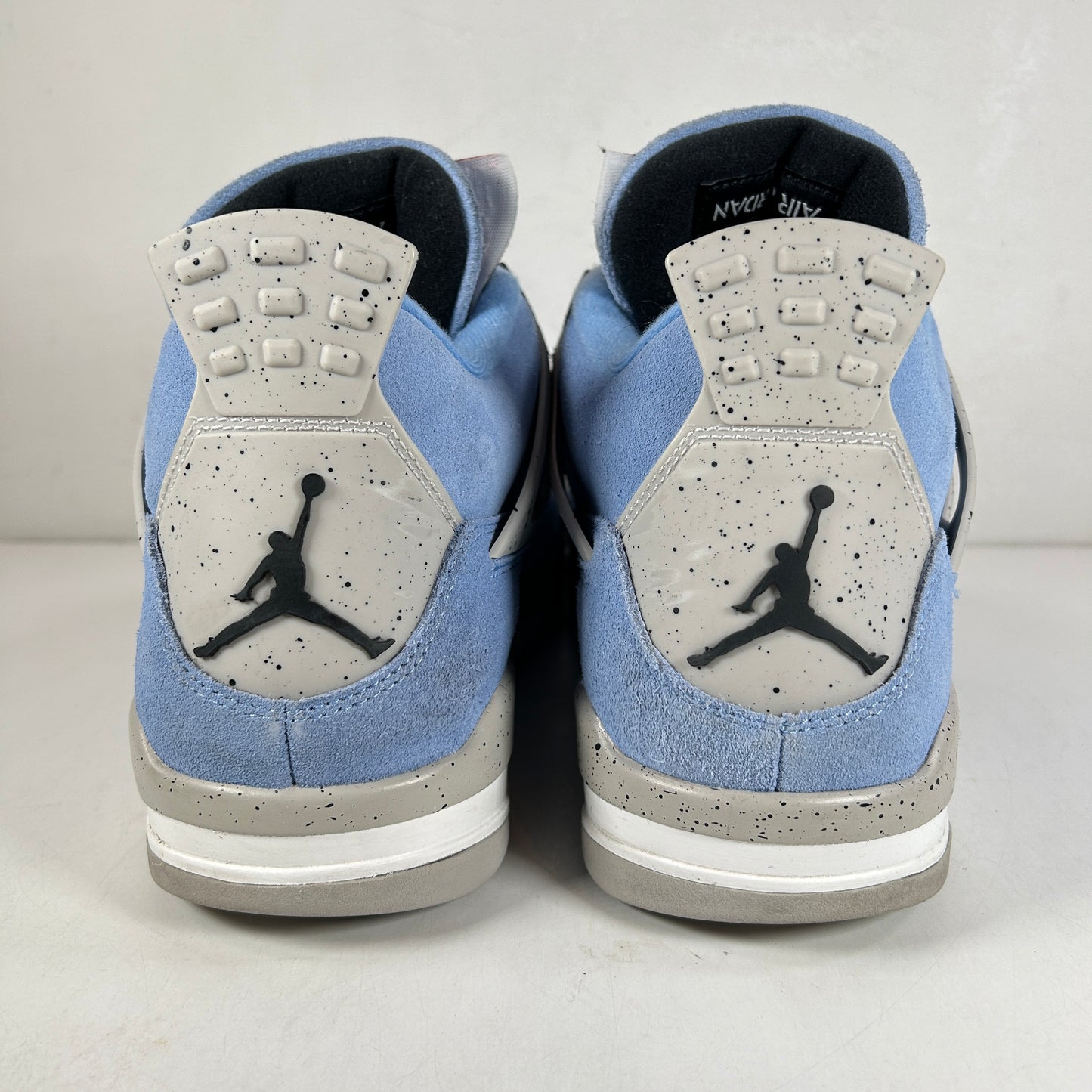 CT8527 400 Jordan 4 University Blue [USED] - 11 M (Used)