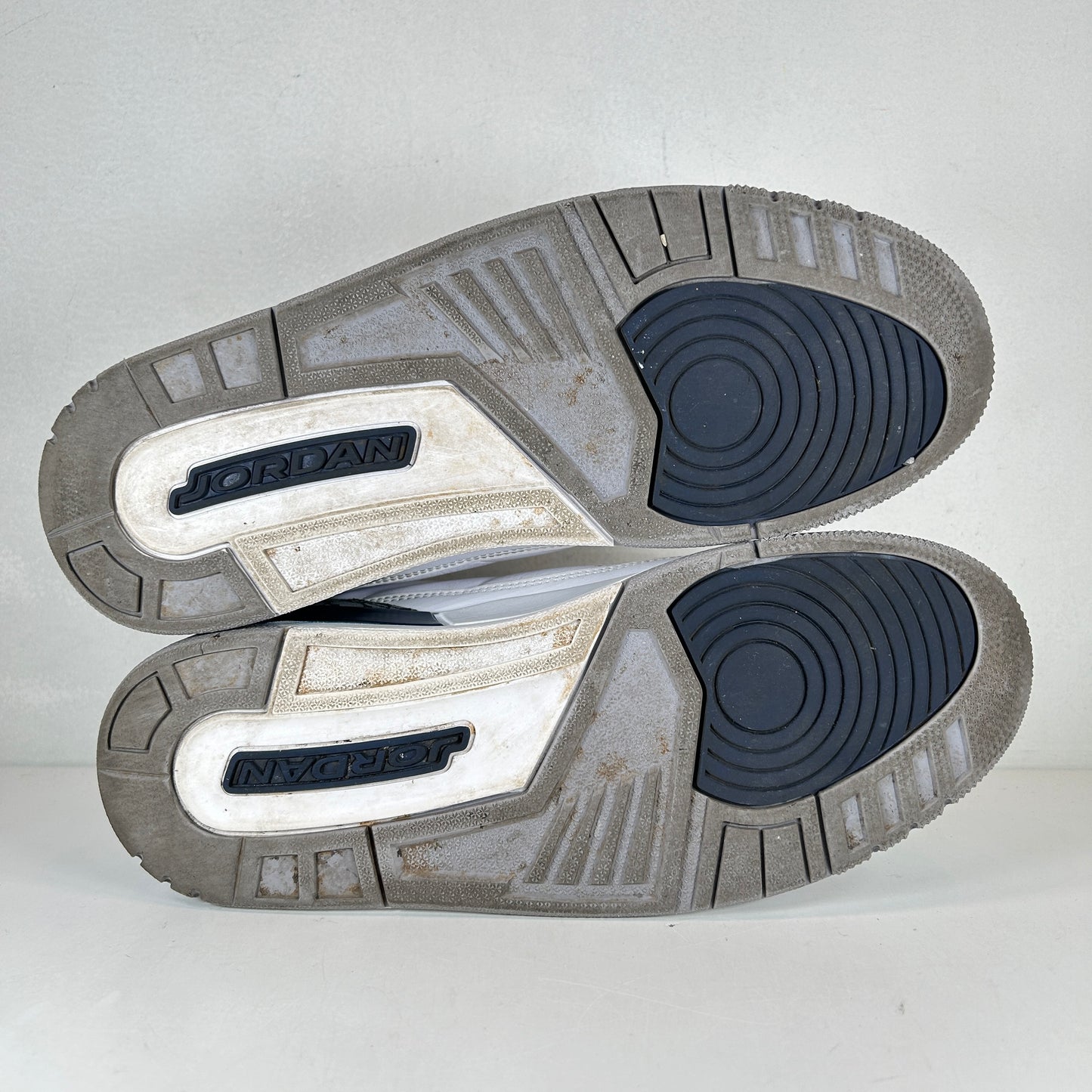 CT8532 140 Jordan 3 Retro Azul marino medianoche