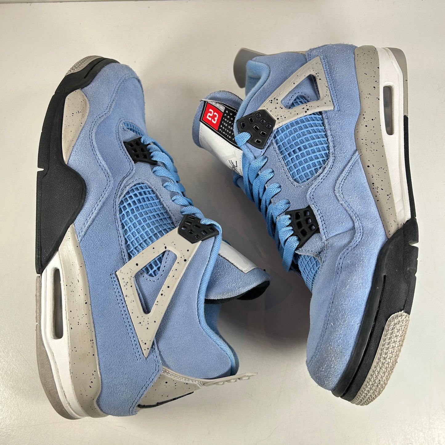 CT8527 400 Jordan 4 University Blue [USED] - 11 M (Used)