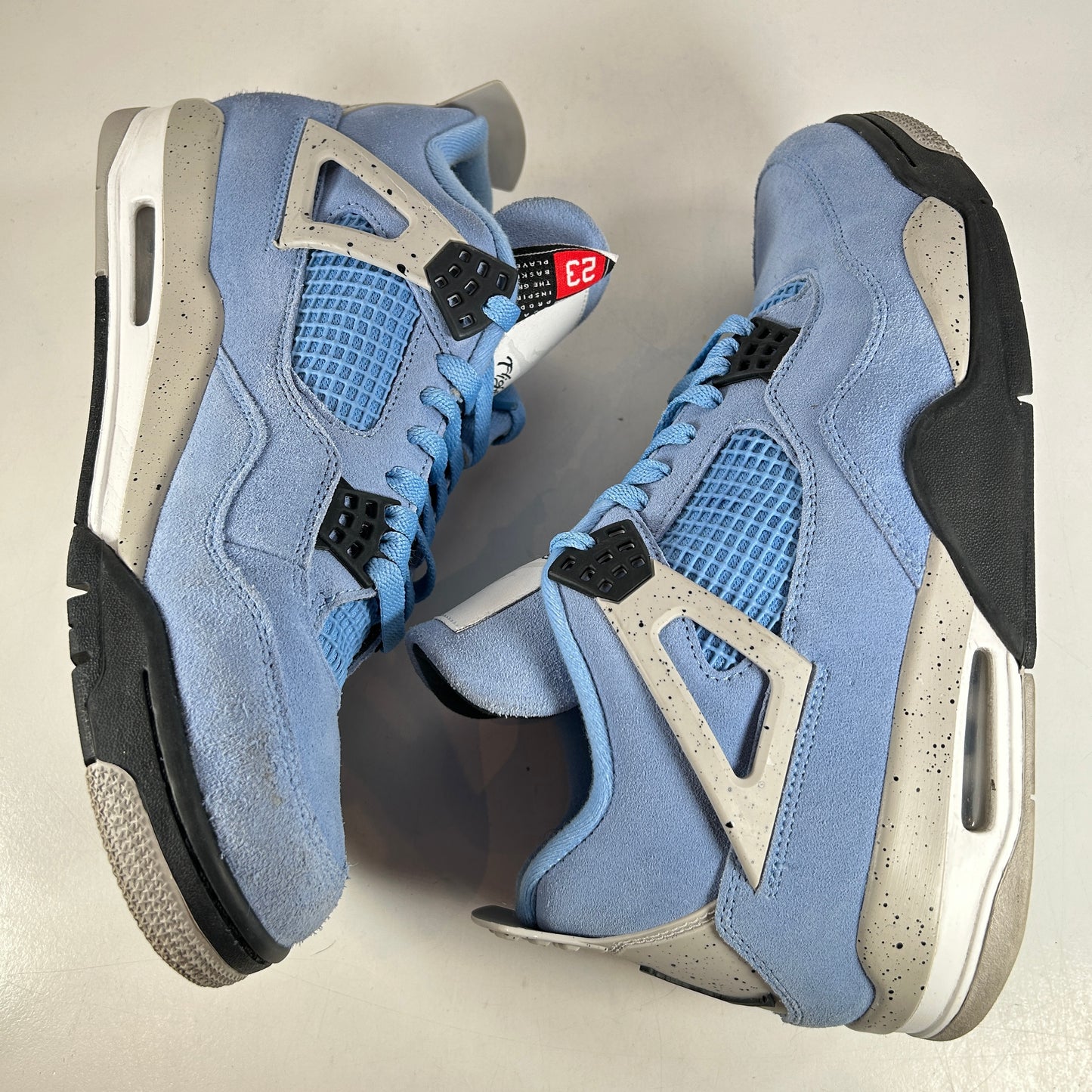 CT8527 400 Jordan 4 University Blue [USED] - 11 M (Used)