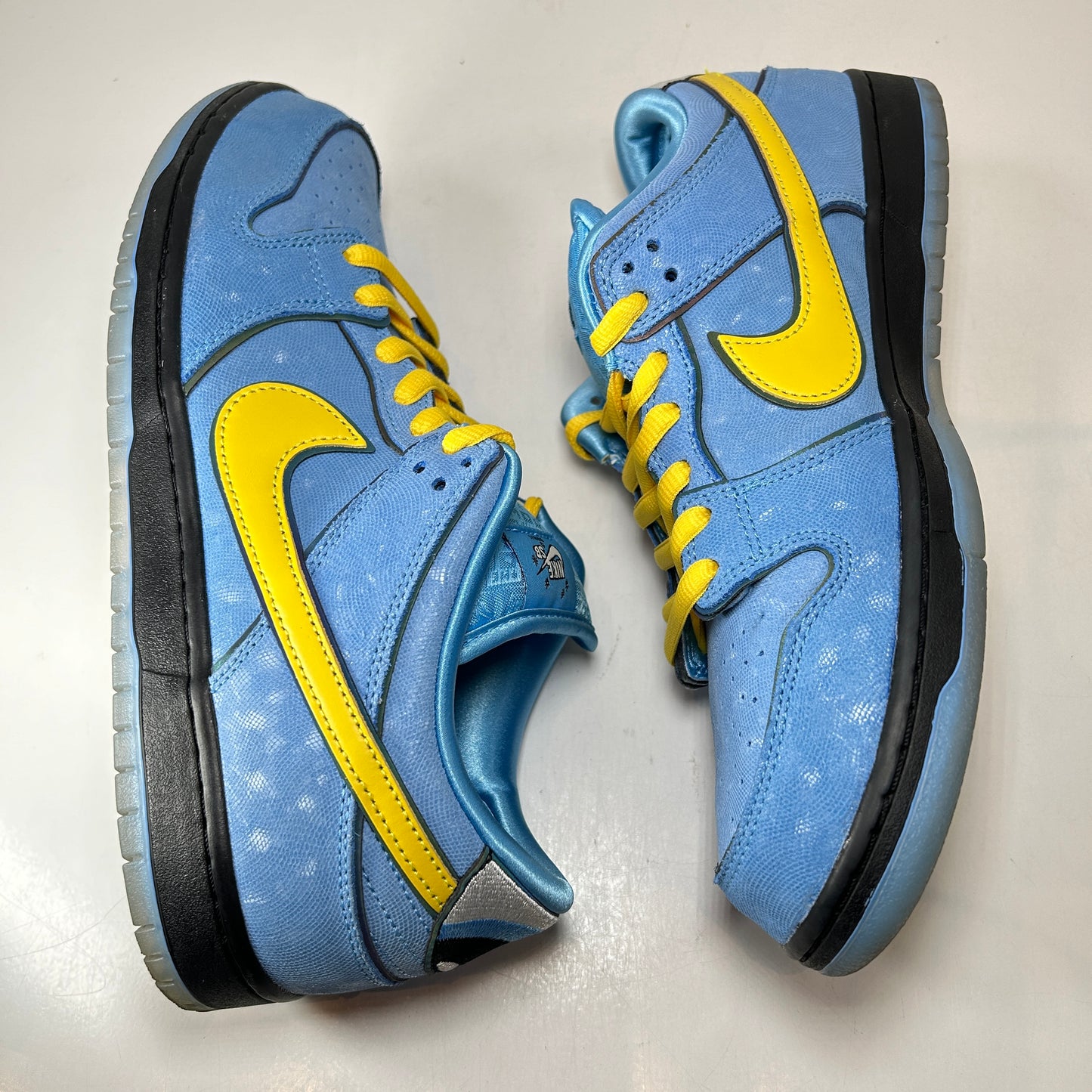 FZ8320 400 Nike SB Dunk Low Las Chicas Superpoderosas Burbujas